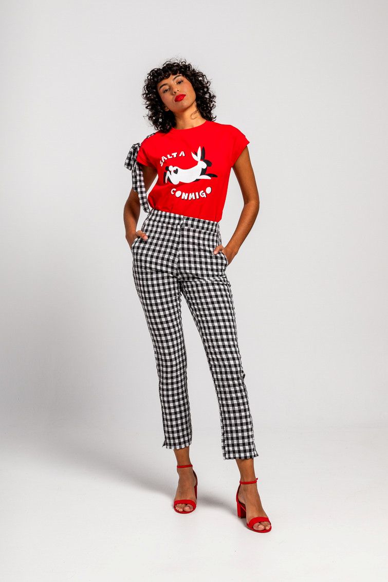 Pantalón pitillo con estampado vectorial