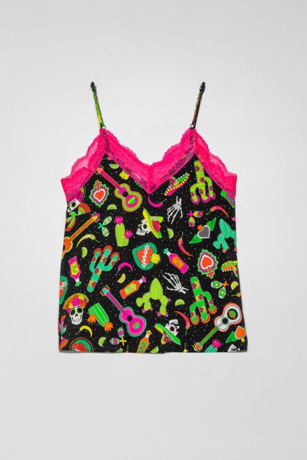 Blusa lencera “Amor a la Mexicana”.