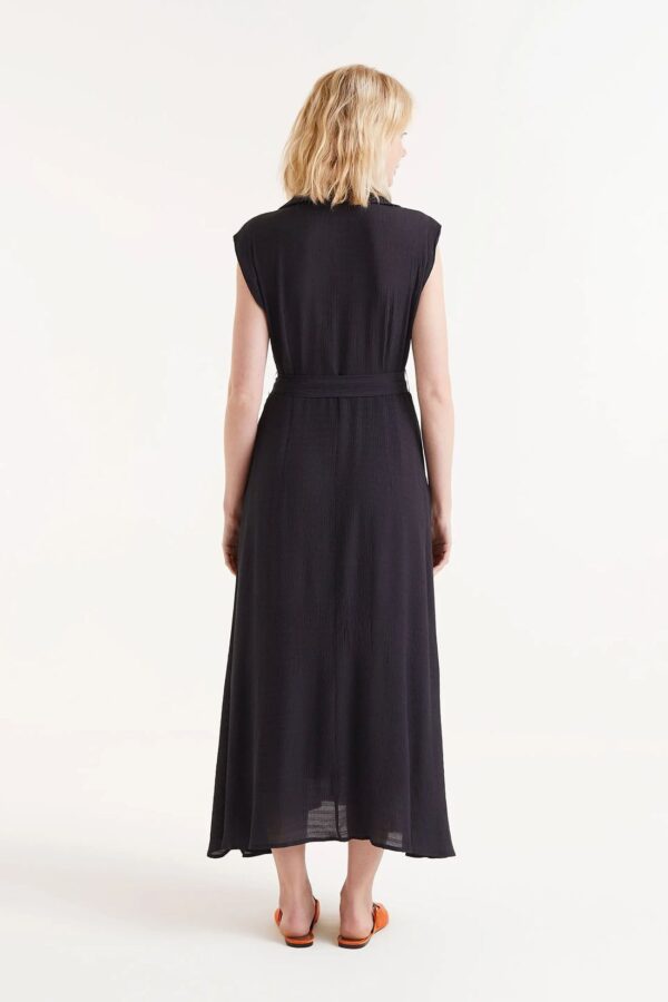 Vestido largo negro en crepé ligero. - Imagen 3