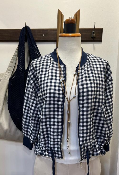 Chaqueta tipo bomber azul marino