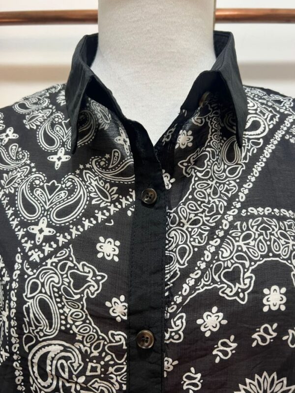 camisa estampada bandala