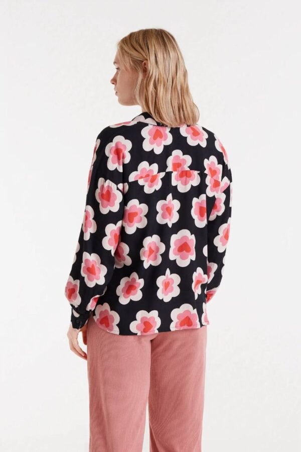 camisa con estampapado sweetheart